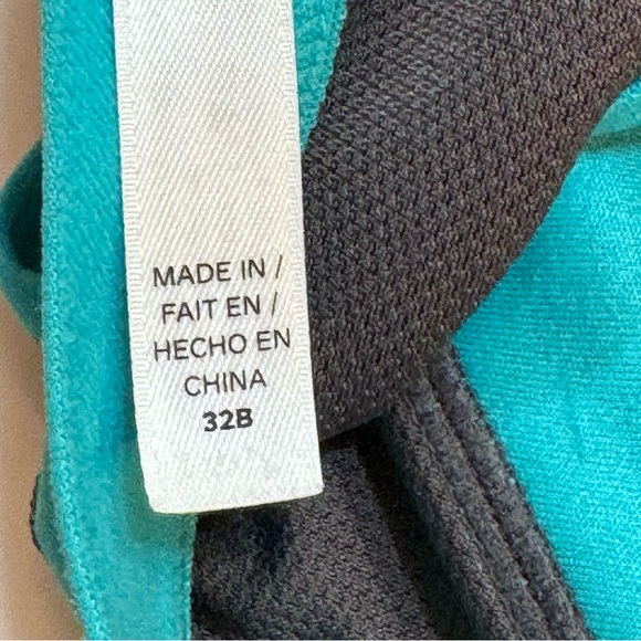 VICTORIA SECRETS padded T-Back SPORTS BRA women’s size xs 32B - Picture 4 of 7